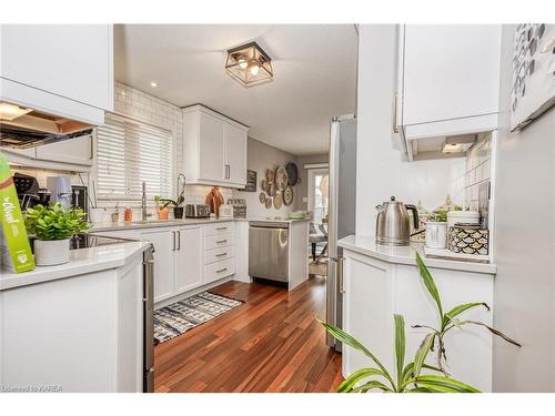 1110 Crossfield Avenue, Kingston, ON - Indoor Photo Showing Kitchen