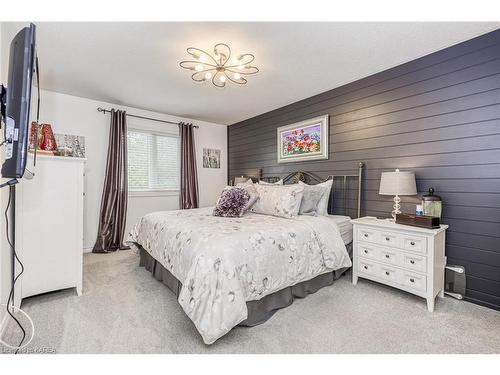 1110 Crossfield Avenue, Kingston, ON - Indoor Photo Showing Bedroom