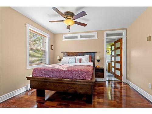 4291 Old Hwy 2, Belleville, ON - Indoor Photo Showing Bedroom