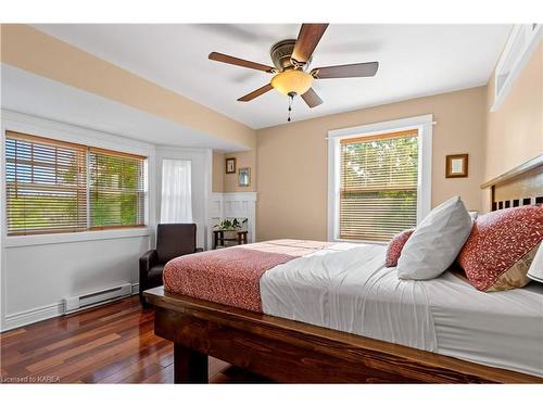 4291 Old Hwy 2, Belleville, ON - Indoor Photo Showing Bedroom