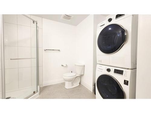 211-652 Princess Street, Kingston, ON - Indoor Photo Showing Laundry Room