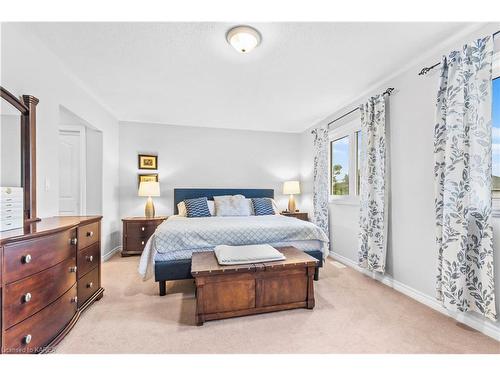 397 Cavendish Crescent, Kingston, ON - Indoor Photo Showing Bedroom