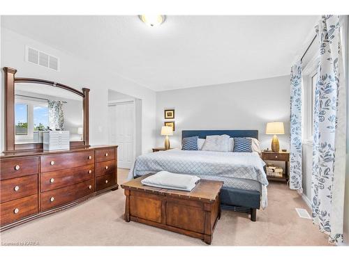 397 Cavendish Crescent, Kingston, ON - Indoor Photo Showing Bedroom