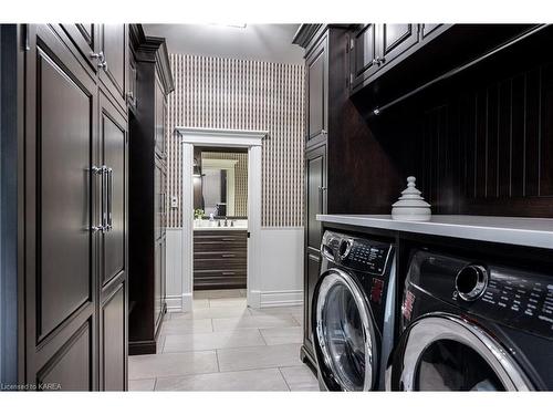 24 King Pitt Road, Kingston, ON - Indoor Photo Showing Laundry Room