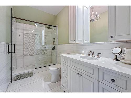 24 King Pitt Road, Kingston, ON - Indoor Photo Showing Bathroom