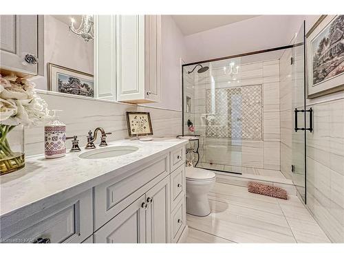 24 King Pitt Road, Kingston, ON - Indoor Photo Showing Bathroom