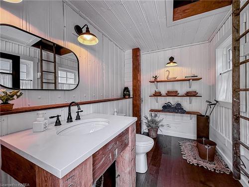 24 King Pitt Road, Kingston, ON - Indoor Photo Showing Bathroom