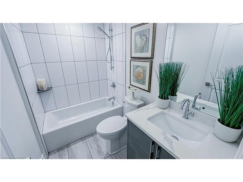 78 Aragon Road, Glenburnie, ON - Indoor Photo Showing Bathroom