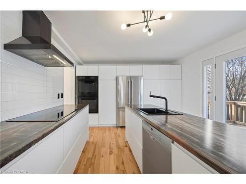 442 College Street, Kingston, ON - Indoor Photo Showing Kitchen