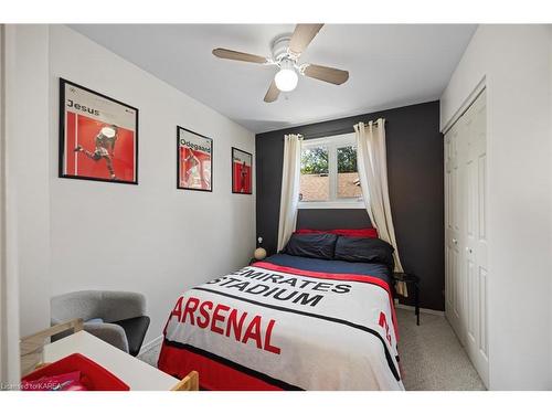 33 Carriage Court Avenue, Kingston, ON - Indoor Photo Showing Bedroom