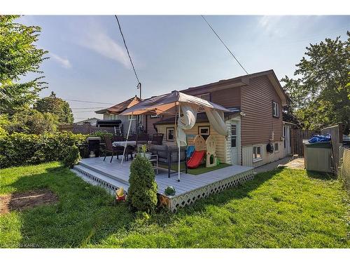 33 Carriage Court Avenue, Kingston, ON - Outdoor