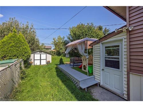 33 Carriage Court Avenue, Kingston, ON - Outdoor