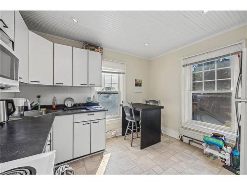 95 Nelson Street, Kingston, ON - Indoor Photo Showing Kitchen