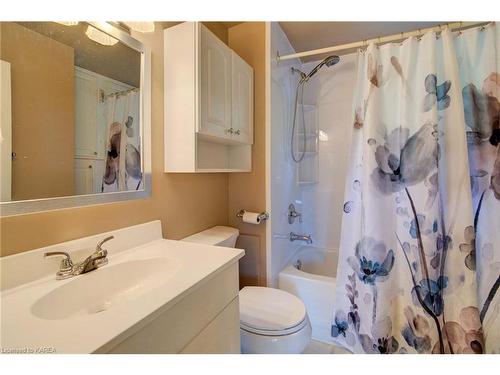 1264 Head Road, Cloyne, ON - Indoor Photo Showing Bathroom