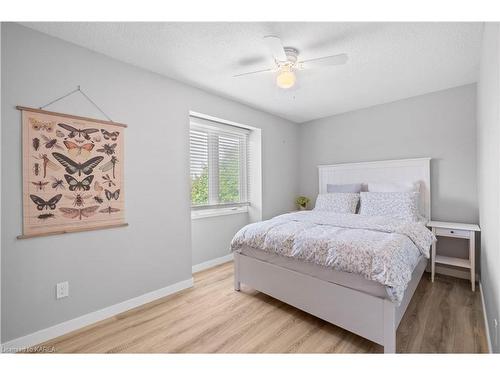 867 Ashton Place, Kingston, ON - Indoor Photo Showing Bedroom