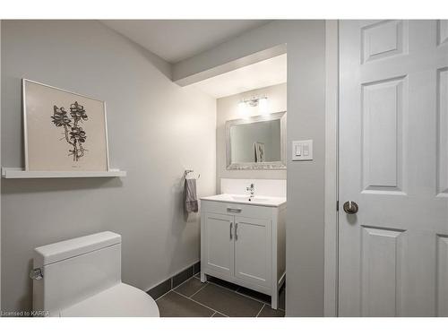 867 Ashton Place, Kingston, ON - Indoor Photo Showing Bathroom