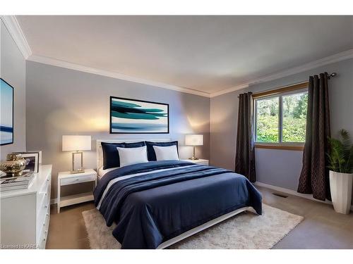 31 Chisamore Pt Rd, Gananoque, ON - Indoor Photo Showing Bedroom