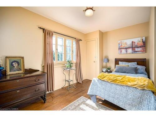 366 Dundas Street W, Napanee, ON - Indoor Photo Showing Bedroom