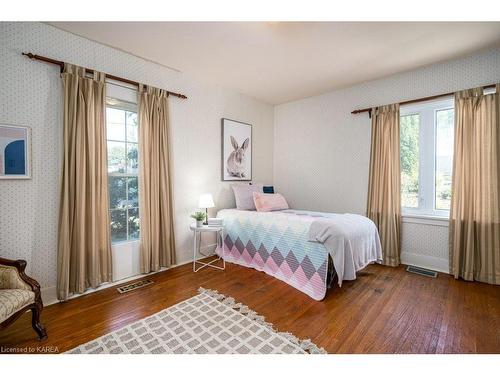 366 Dundas Street W, Napanee, ON - Indoor Photo Showing Bedroom