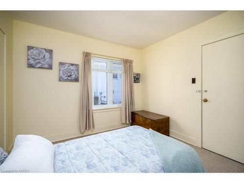 366 Dundas Street W, Napanee, ON - Indoor Photo Showing Bedroom