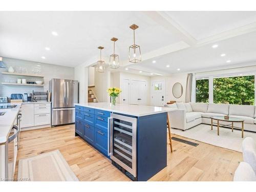 265 Bicknell Crescent, Kingston, ON - Indoor Photo Showing Kitchen With Upgraded Kitchen