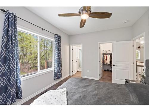 8 Enchanted Lane, Perth Road Village, ON - Indoor Photo Showing Bedroom