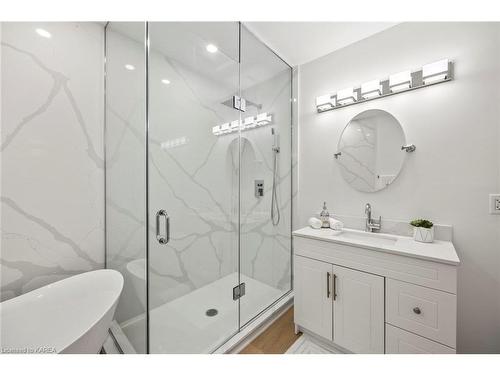 59 Wilfred Crescent, Kingston, ON - Indoor Photo Showing Bathroom