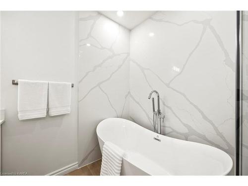 59 Wilfred Crescent, Kingston, ON - Indoor Photo Showing Bathroom