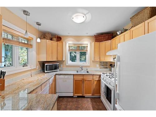 5209 Highway 15, Kingston, ON - Indoor Photo Showing Kitchen