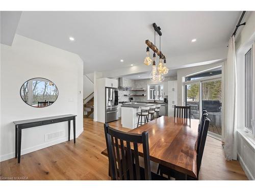 236 Mill Pond Place, Kingston, ON - Indoor Photo Showing Dining Room