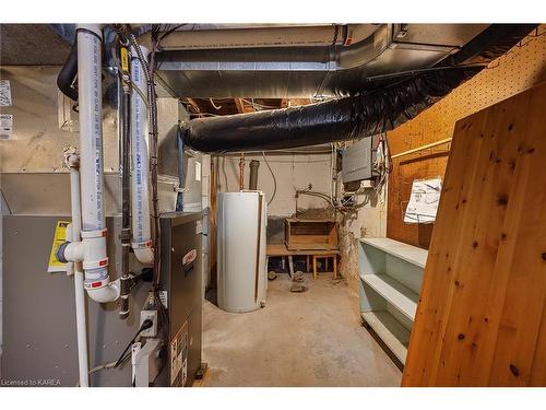 25 Helen Street, Kingston, ON - Indoor Photo Showing Basement