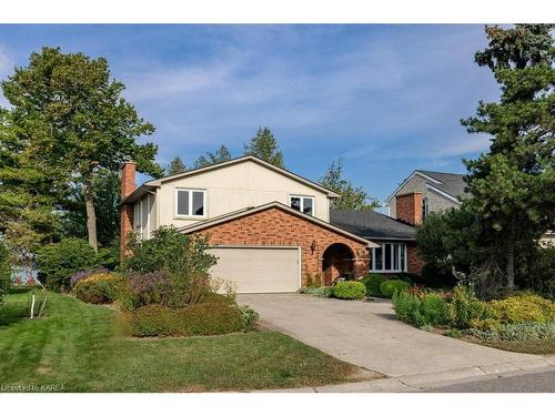 86 Lakeshore Boulevard, Kingston, ON - Outdoor