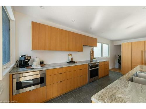 86 Lakeshore Boulevard, Kingston, ON - Indoor Photo Showing Kitchen With Double Sink