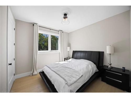 247 Arnold Street, Kingston, ON - Indoor Photo Showing Bedroom