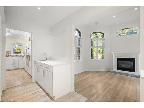 94 Manor Road, Bath, ON - Indoor Photo Showing Living Room With Fireplace