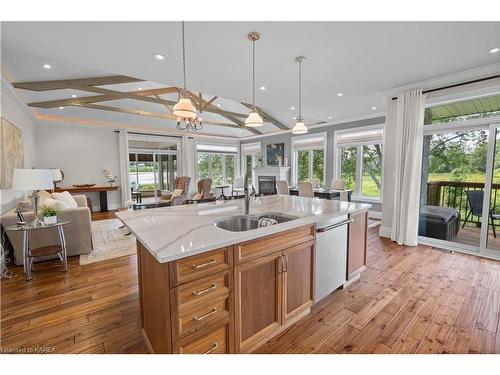 474 Dundas Street, Napanee, ON - Indoor Photo Showing Kitchen With Double Sink With Upgraded Kitchen