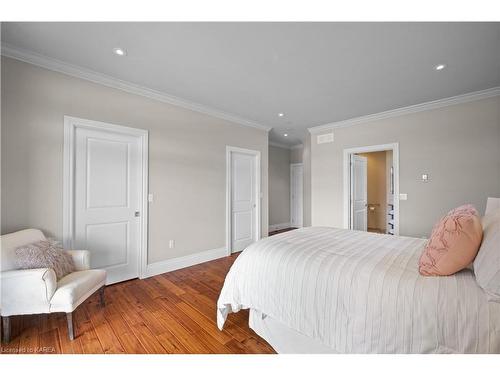 474 Dundas Street, Napanee, ON - Indoor Photo Showing Bedroom