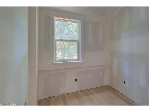 45 Spencer Avenue, Cloyne, ON - Indoor Photo Showing Other Room