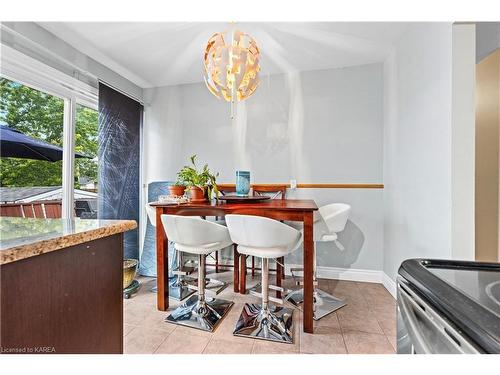 862 Kilburn Street, Kingston, ON - Indoor Photo Showing Dining Room