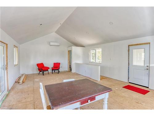 1036 Hilltop Road, Mountain Grove, ON - Indoor Photo Showing Other Room