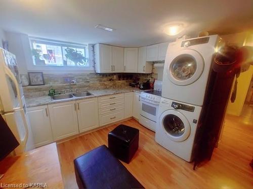 16 James Street, Kingston, ON - Indoor Photo Showing Laundry Room