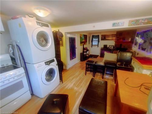 16 James Street, Kingston, ON - Indoor Photo Showing Laundry Room