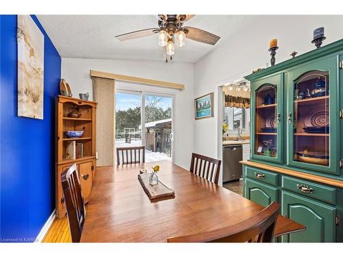 201 Old Orchard Road, Bath, ON - Indoor Photo Showing Dining Room