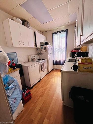 134 Dundas Street W, Napanee, ON - Indoor Photo Showing Kitchen