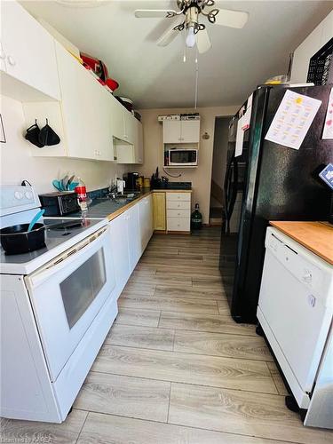 134 Dundas Street W, Napanee, ON - Indoor Photo Showing Kitchen