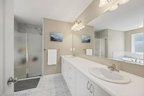 1151 Escala Crescent, Kingston, ON - Indoor Photo Showing Bathroom