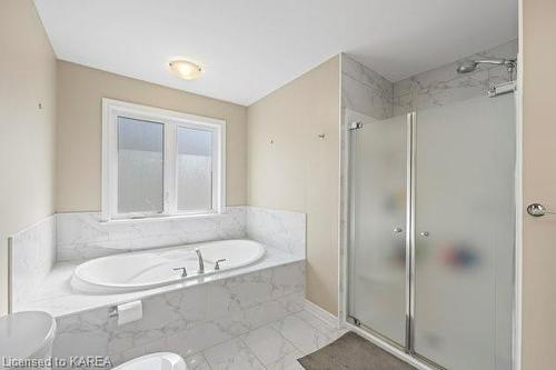 1151 Escala Crescent, Kingston, ON - Indoor Photo Showing Bathroom