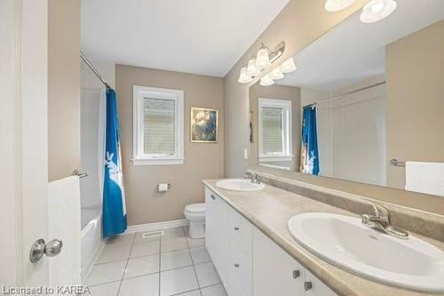 1151 Escala Crescent, Kingston, ON - Indoor Photo Showing Bathroom