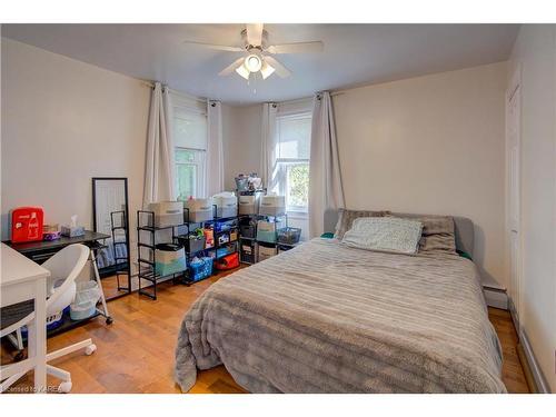 87 Scott Street, Kingston, ON - Indoor Photo Showing Bedroom