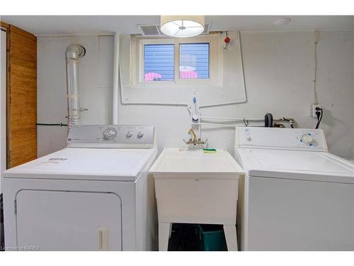 87 Scott Street, Kingston, ON - Indoor Photo Showing Laundry Room